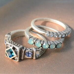 Elegant Silver and Blue Gemstone Ring Set
